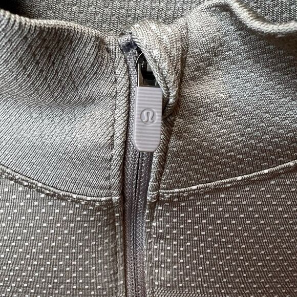 Lululemon Swiftly Tech Relaxed Half Zip Pullover Gull Gray Sage Size Medium - Picture 8 of 10